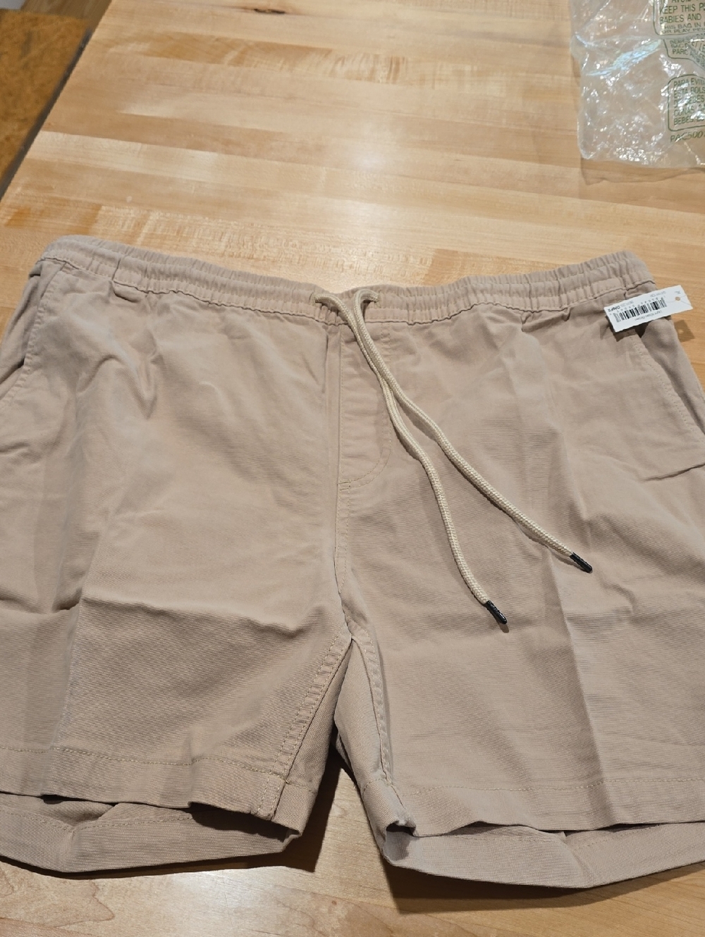 Goodthreads Men's XL Drawstring  Shorts in Light Khaki Brown